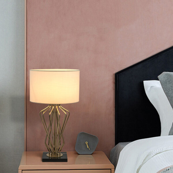 Abajur De Mesa LumináriaCúpula Dourado Decoração Piamonte Lautre - Image 3